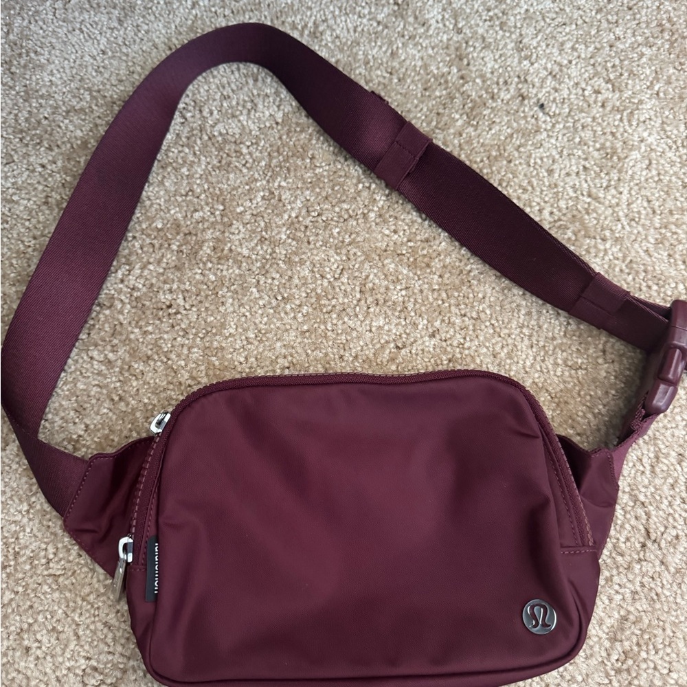 Everywhere Belt Bag 2L